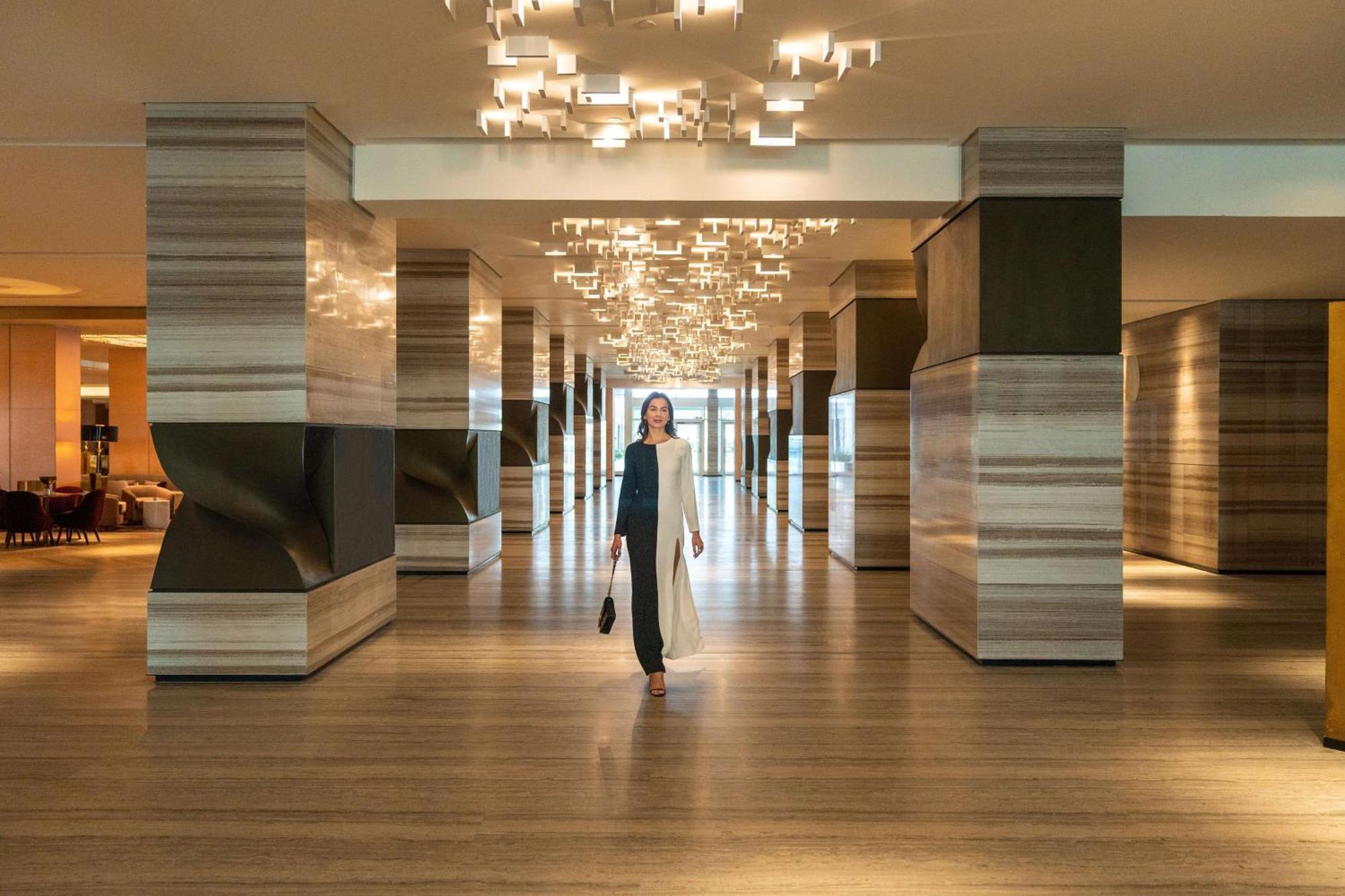 فندق ماريوت الدوحة المظهر الخارجي الصورة The lobby of the hotel
