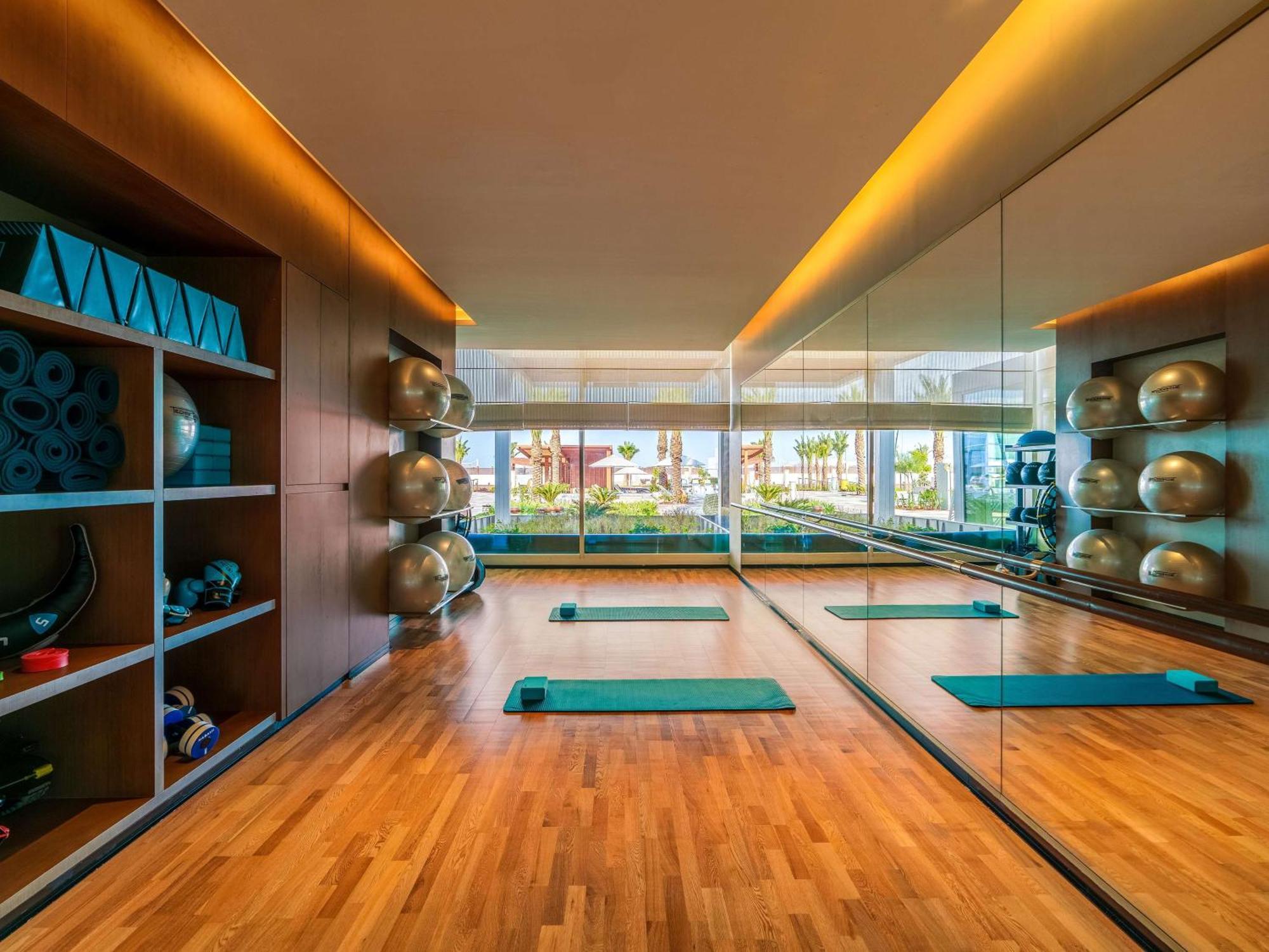 فندق ماريوت الدوحة المظهر الخارجي الصورة The Westin's fitness center