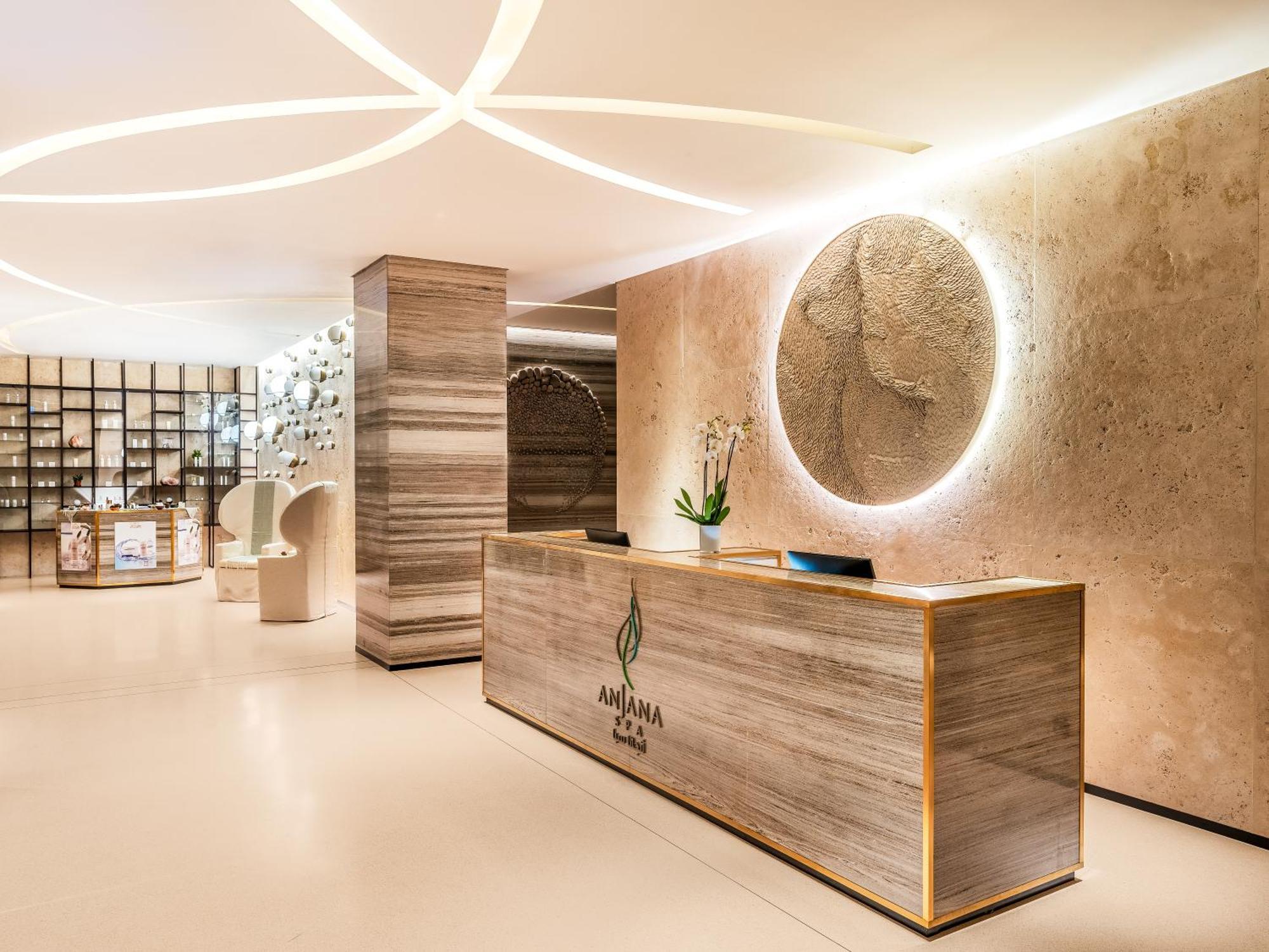 فندق ماريوت الدوحة المظهر الخارجي الصورة The lobby of the AROMA SPA