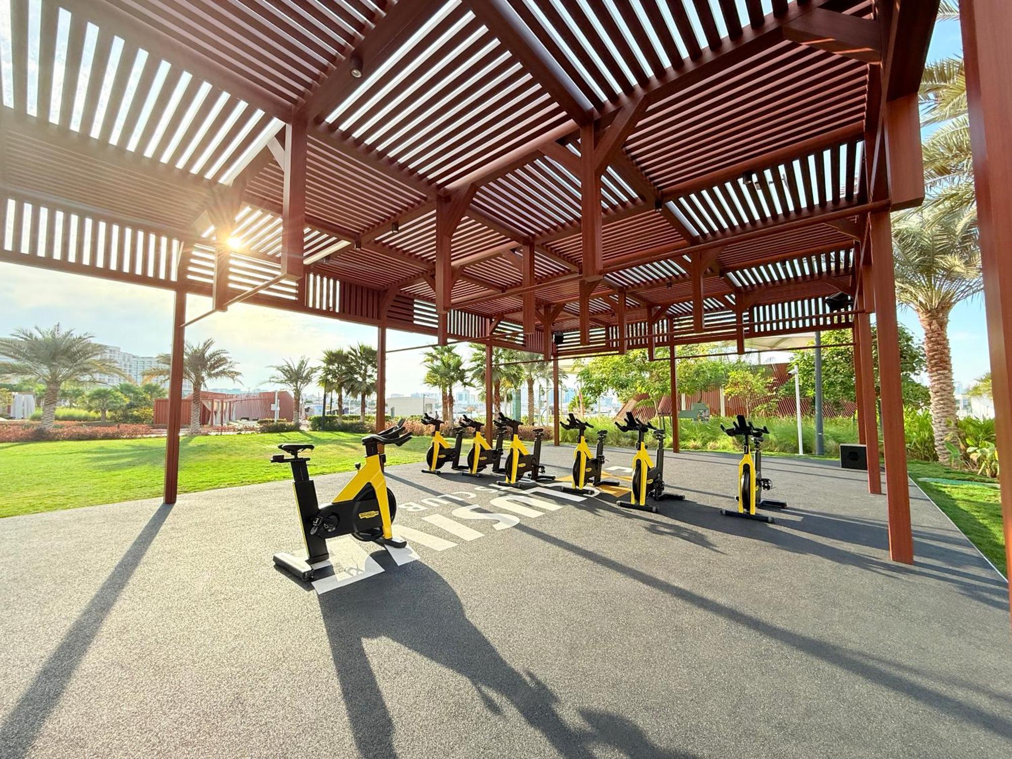 فندق ماريوت الدوحة المظهر الخارجي الصورة The park's outdoor gym